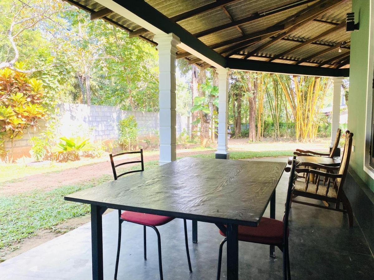 Sigiri Siesta Homestay Sigirîya Extérieur photo